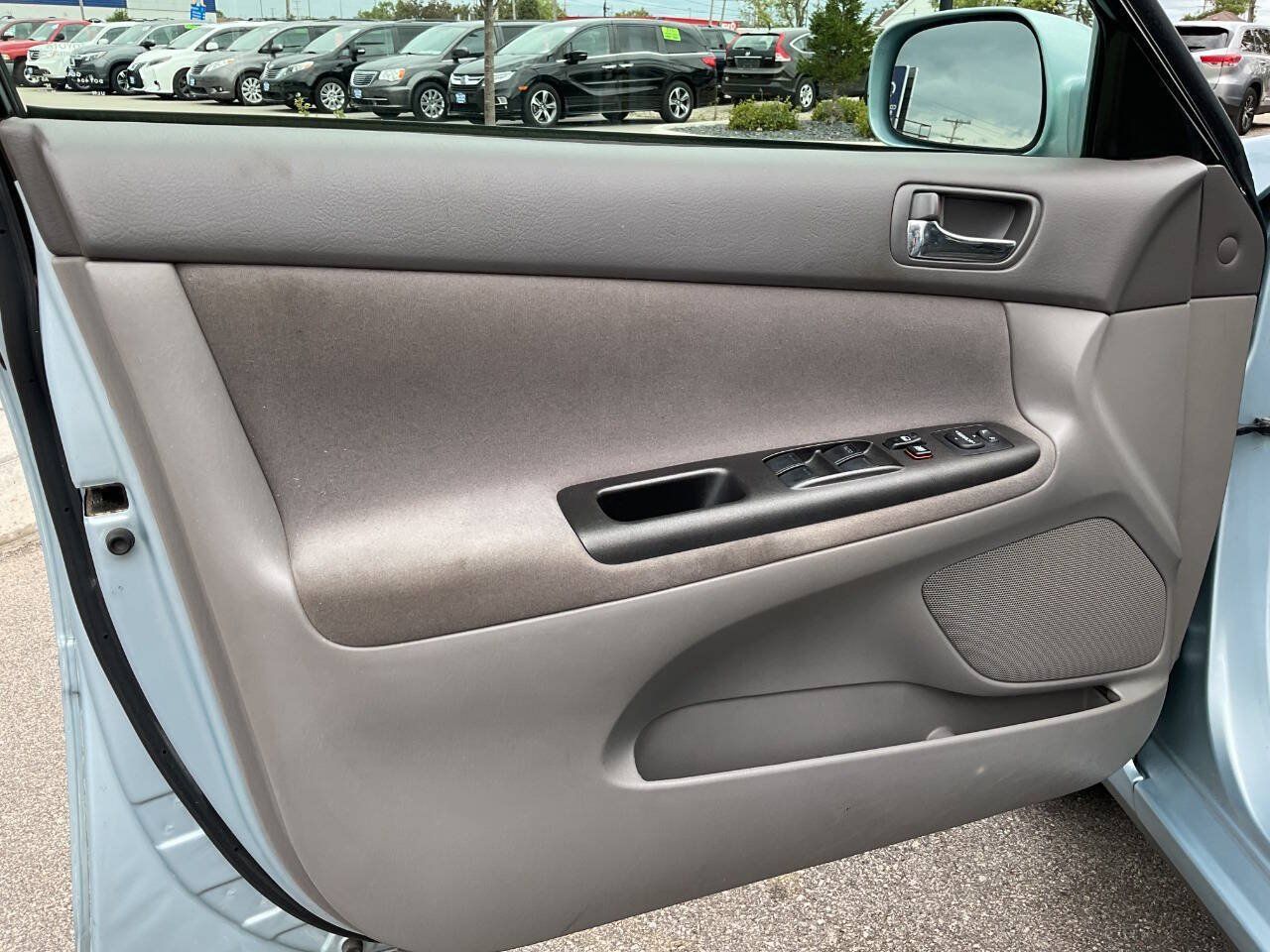Used 2005 Toyota Camry FWD image 22