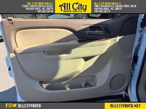 Used 2011 GMC Yukon SLT w/ SLT-2 Equipment Package image 25