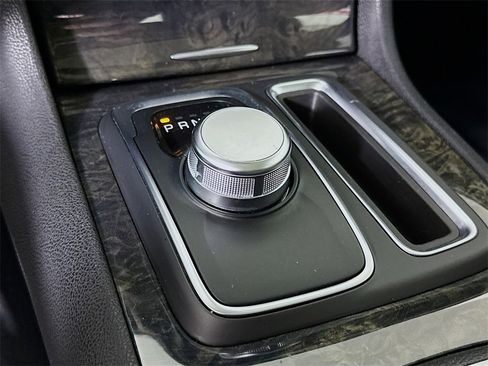 Used 2023 Chrysler 300 Touring L w/ Popular Equipment Group image 11