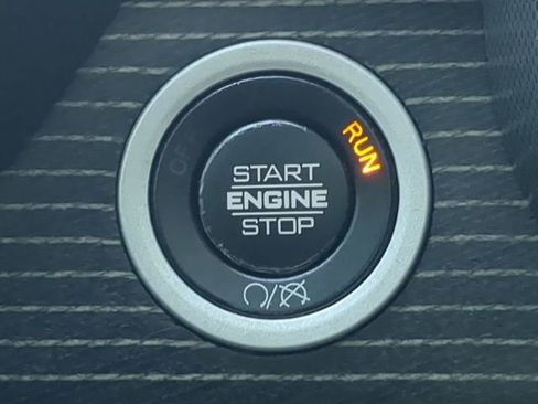 Used 2019 RAM 2500 Limited image 36