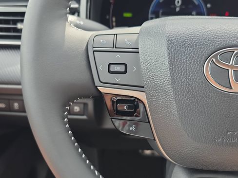 New 2026 Toyota Camry SE FWD image 13