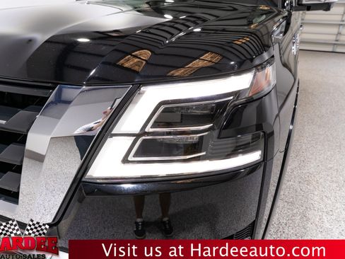 Used 2021 Nissan Armada Platinum w/ Captain's Chairs Package RWD image 8