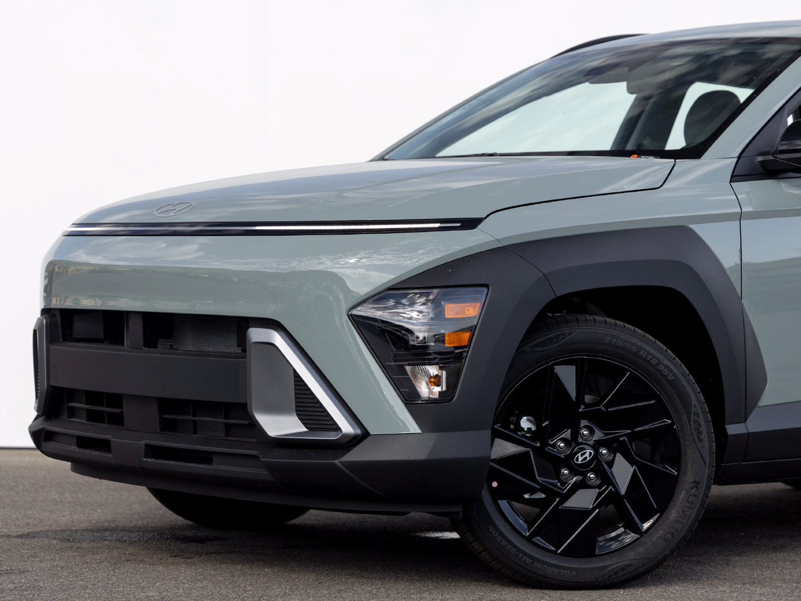 New 2027 Hyundai Kona SEL Sport FWD image 2