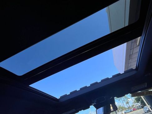 Used 2022 Alfa Romeo Stelvio Ti image 24