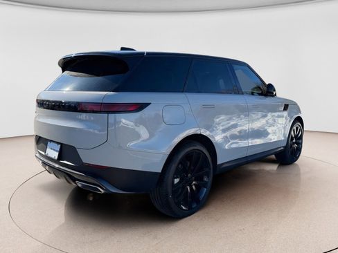 New 2026 Land Rover Range Rover Sport SE image 5