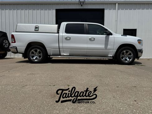Used 2019 RAM 1500 Big Horn AWD/4WD image 1