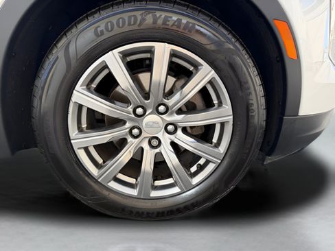 Used 2019 Cadillac XT4 Premium Luxury AWD/4WD image 25