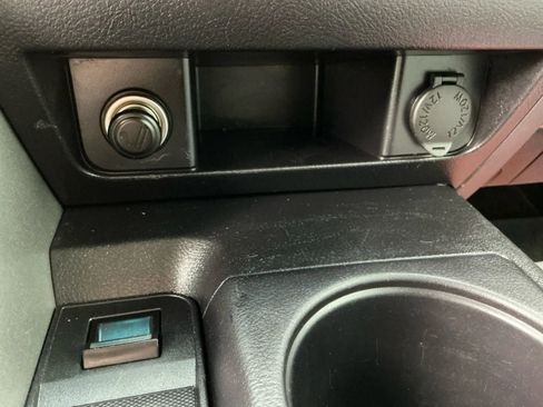 Used 2016 Toyota Sequoia SR5 image 34