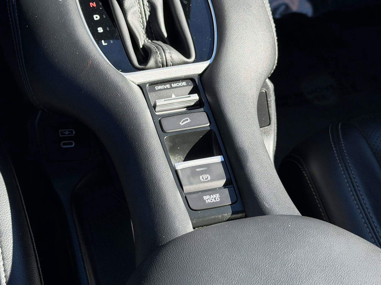 Certified 2024 Honda HR-V EX-L image 16