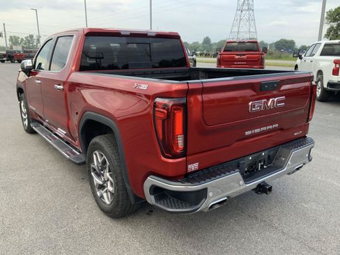 Used 2023 GMC Sierra 1500 SLT w/ SLT Premium Plus Package AWD/4WD image 9