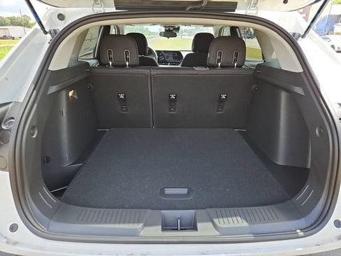 New 2026 Chevrolet Trax LS w/ LS Convenience Package FWD image 25