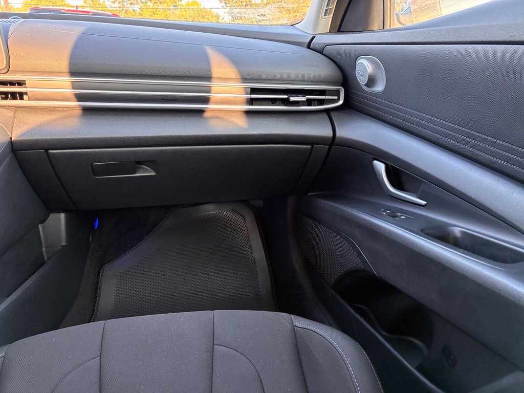 Used 2023 Hyundai Elantra SEL FWD image 38