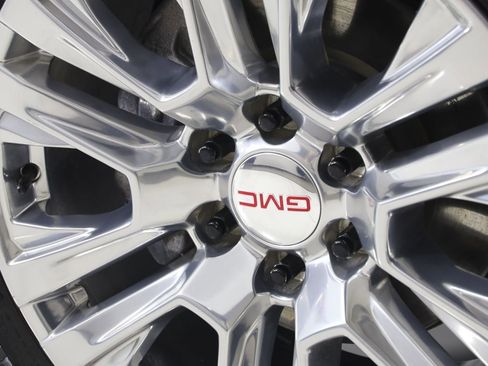 Used 2022 GMC Yukon Denali AWD/4WD image 19