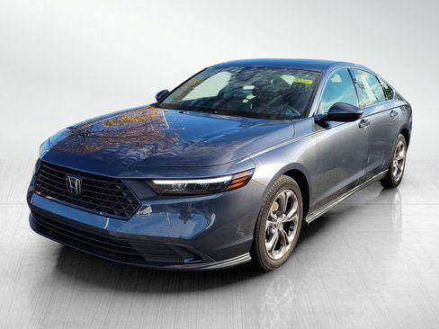 Used 2023 Honda Accord EX image 9