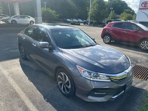 Used 2016 Honda Accord EX-L image 4