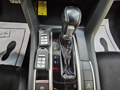 Used 2020 Honda Civic Sport image 32