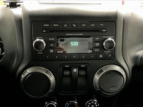 Used 2017 Jeep Wrangler Sport image 13