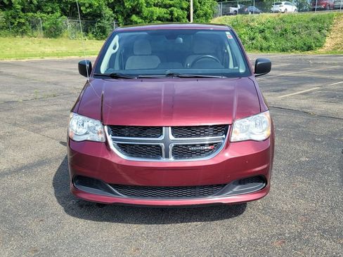 Used 2019 Dodge Grand Caravan SE w/ UConnect Hands-Free Group FWD image 6