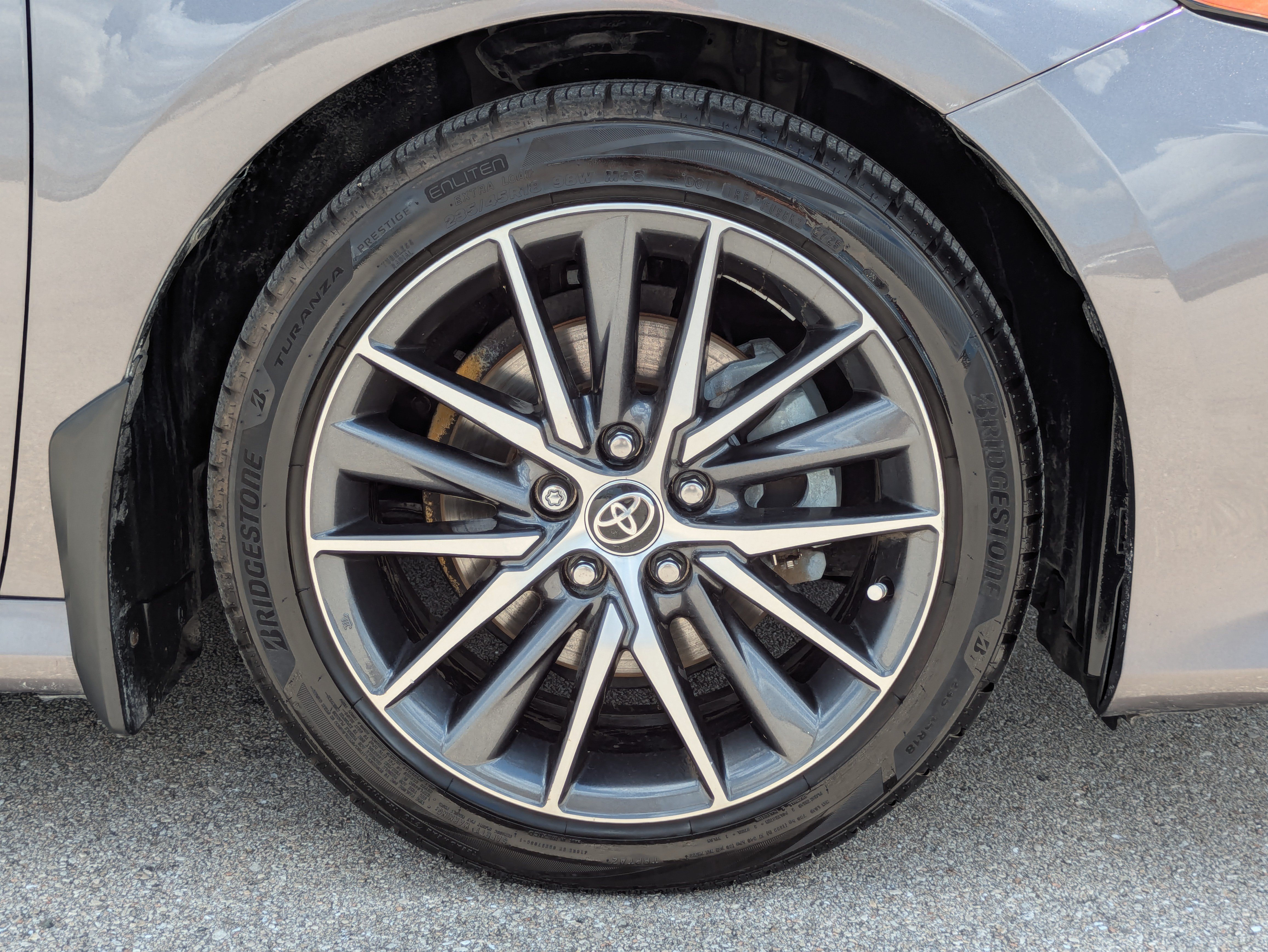 Used 2023 Toyota Camry XLE AWD/4WD image 11