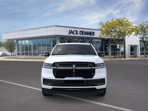 New 2026 Lincoln Navigator L Reserve w/ Jet Appearance Package AWD/4WD image 6