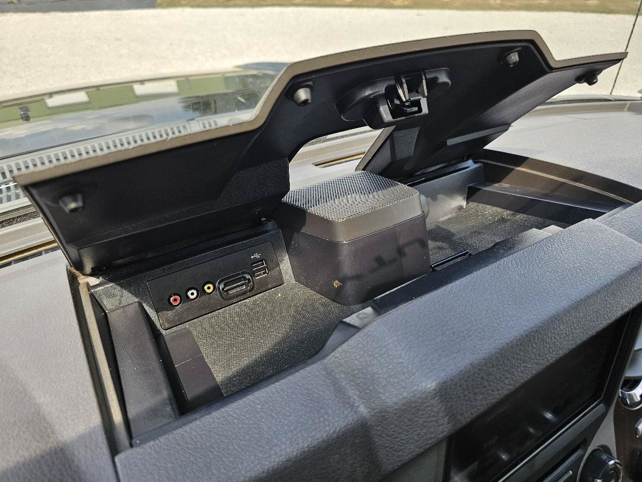 Used 2013 Ford F250 Lariat w/ Lariat Interior Pkg AWD/4WD image 69