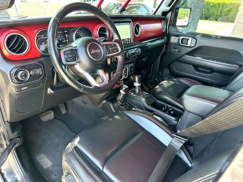 Used 2021 Jeep Gladiator Rubicon AWD/4WD image 18