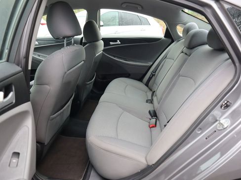 Used 2012 Hyundai Sonata GLS FWD image 12