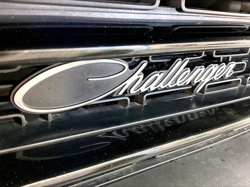 Used 2021 Dodge Challenger R/T Scat Pack w/ T/A Package image 31