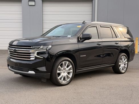 Used 2023 Chevrolet Tahoe High Country AWD/4WD image 12
