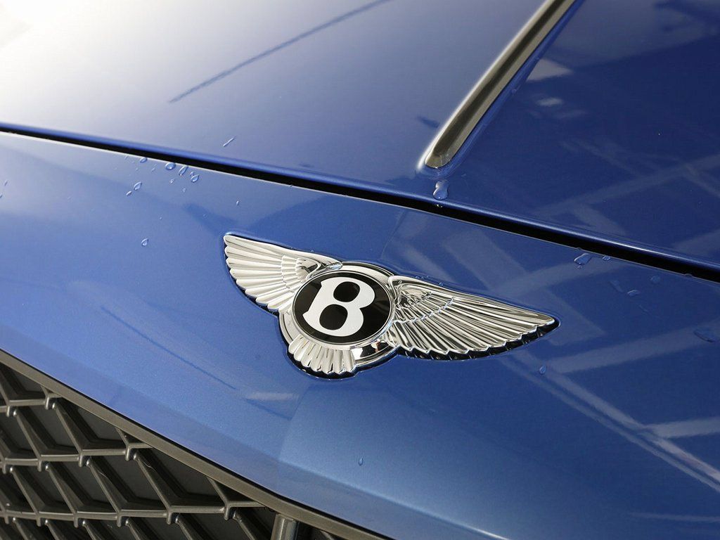 Certified 2025 Bentley Flying Spur Plug-In Hybrid w/ First Edition Specification AWD/4WD image 8
