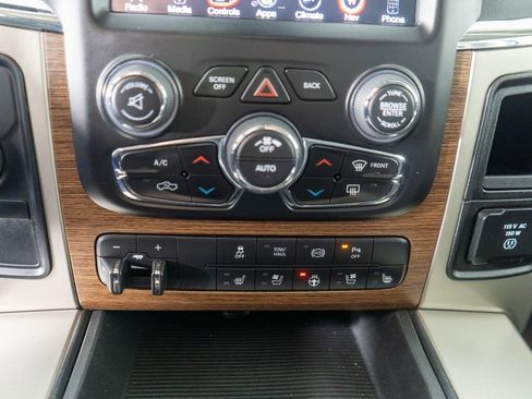 Used 2015 RAM 2500 Laramie w/ Convenience Group image 23