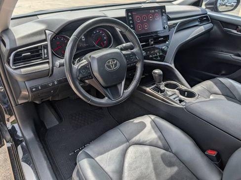 Used 2022 Toyota Camry XSE FWD image 14