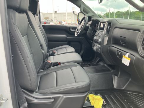 New 2025 GMC Sierra 2500 Pro w/ Convenience Package image 13