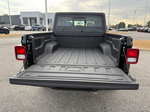 New 2026 Jeep Gladiator Sport image 23