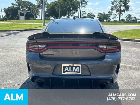 Used 2022 Dodge Charger Scat Pack w/ Dynamics Package RWD image 6