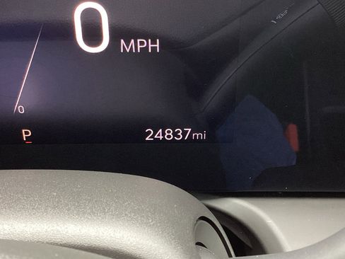 Used 2024 Buick Encore GX Preferred image 3