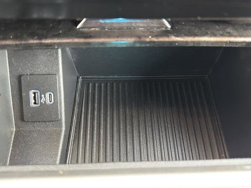 Certified 2022 Ford F350 Lariat w/ Lariat Value Package image 31