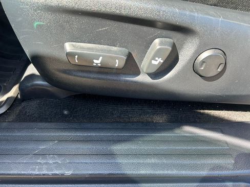 Used 2014 Toyota 4Runner Trail AWD/4WD image 10