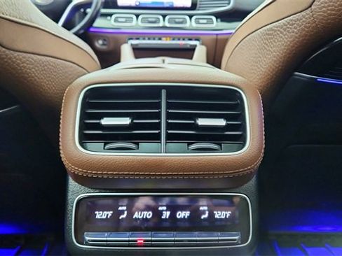 Used 2025 Mercedes-Benz GLS 450 4MATIC image 59
