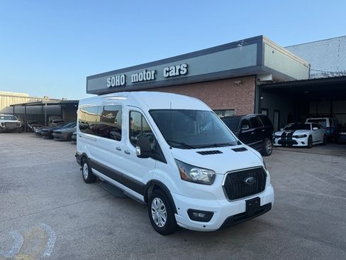 Used 2024 Ford Transit 350 XLT RWD image 3