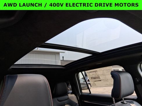 New 2025 Jeep Wagoneer S Launch Edition image 17