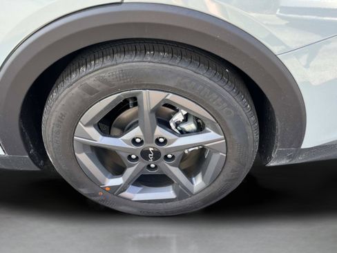 New 2026 Kia K4 LXS FWD image 31