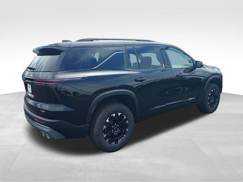 New 2027 Chevrolet Traverse Z71 w/ LPO, Floor Liner Package AWD/4WD image 5