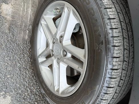 Used 2018 Hyundai Kona SE image 36