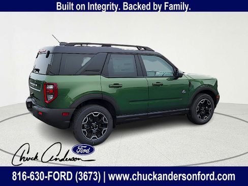 New 2025 Ford Bronco Sport Outer Banks image 9