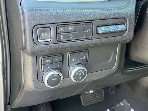 Used 2021 GMC Yukon Denali AWD/4WD image 20