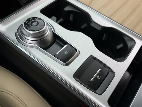 Used 2022 Ford Edge SEL w/ Convenience Package image 19