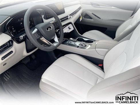 New 2026 INFINITI QX60 Luxe image 18