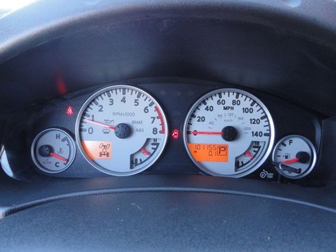 Used 2013 Nissan Frontier PRO-4X w/ Pro-4x Luxury Pkg image 17