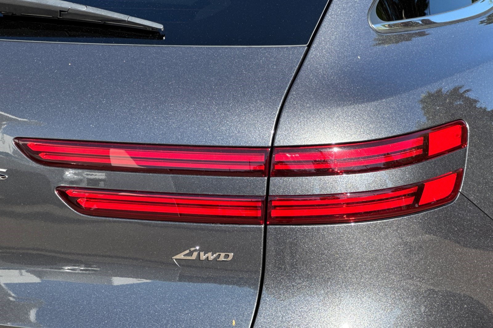 Used 2023 Genesis GV70 2.5T w/ Advanced Package AWD/4WD image 30